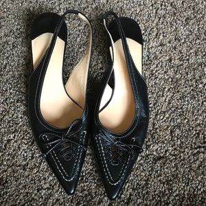 Cole Haan sz6 kitten heels